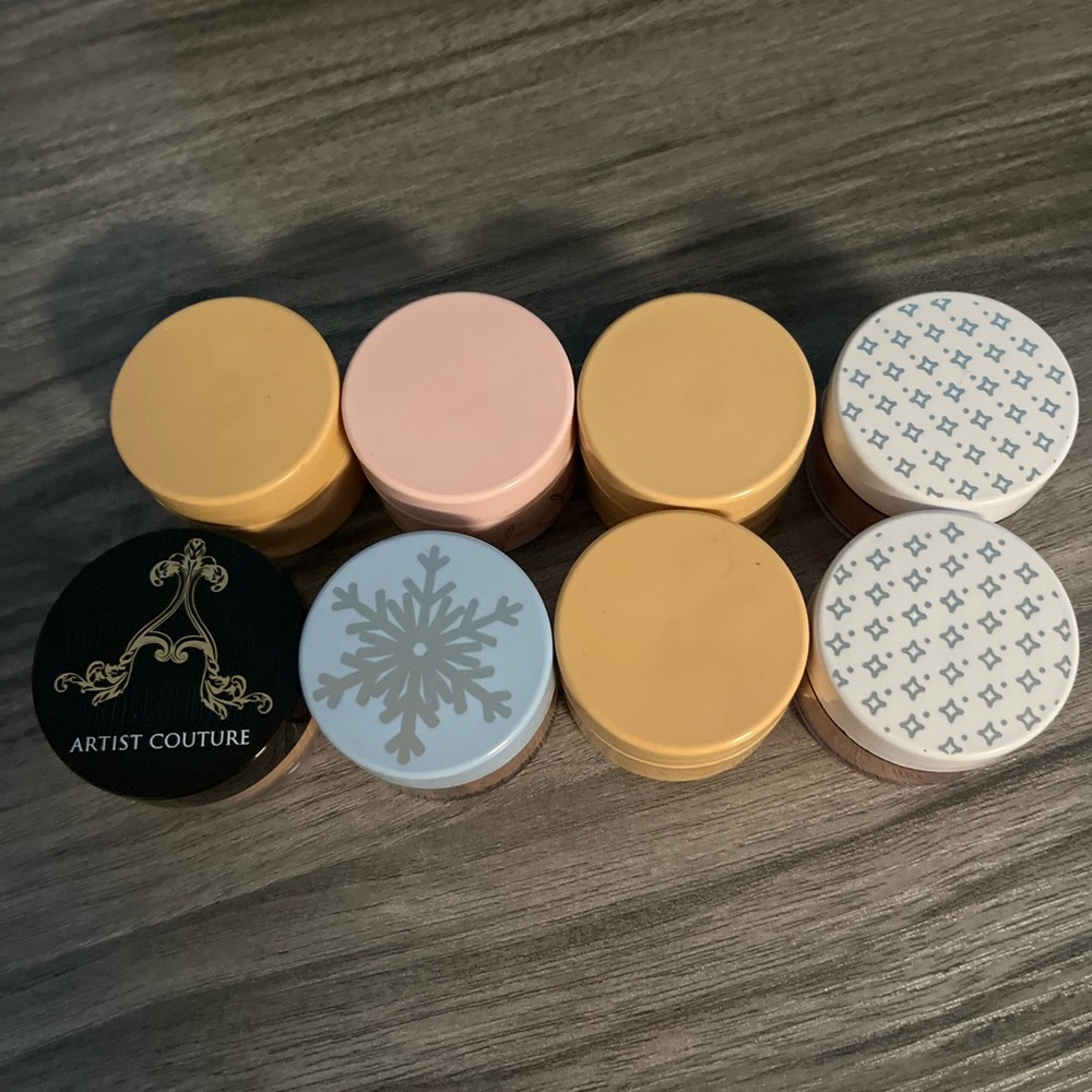 Kylie Colourpop Artist Couture loose pigments